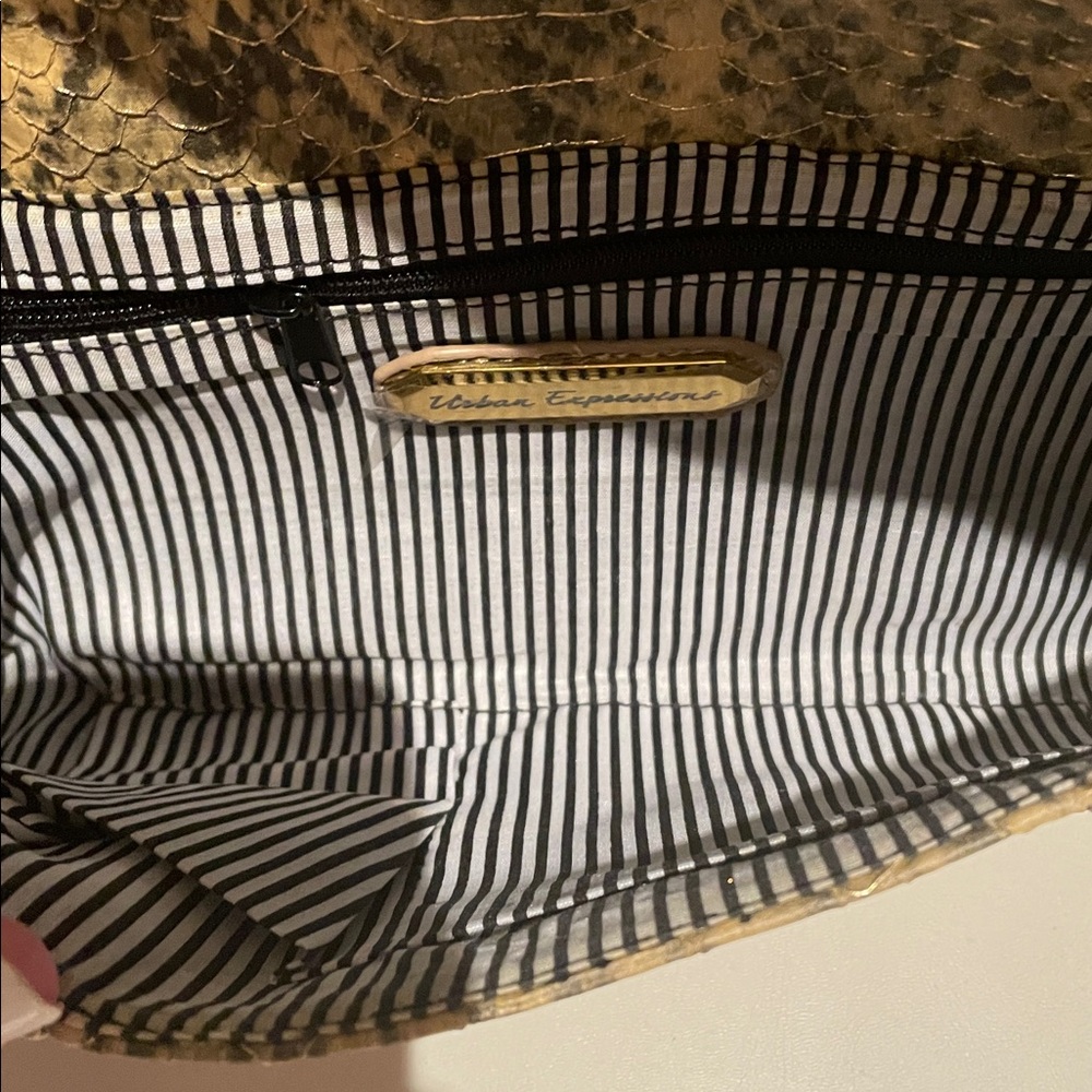 Handbag - Picture 4 of 4